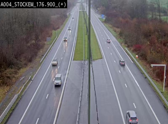 Webcam au-dessus de l'E411 sur la N83 à hauteur de la sortie Stockem. Vue orientée vers Arlon