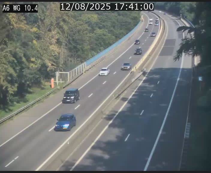 Traffic live webcam Luxembourg Mamer - A6 - BK 10.4 - direction Luxembourg/France/Allemagne