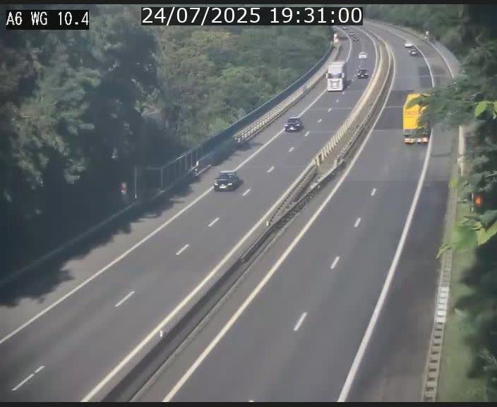 Traffic live webcam Luxembourg Mamer - A6 - BK 10.4 - direction Luxembourg/France/Allemagne