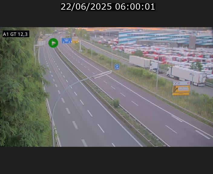 Traffic live webcam Luxembourg Senningerberg - A1 direction Allemagne - BK 12.3