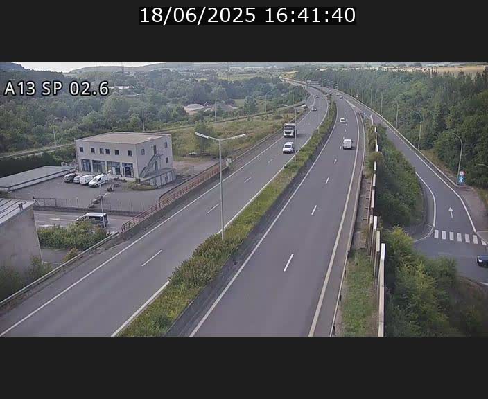 Traffic live webcam Luxembourg Sanem - A13 direction Pétange - BK 2.6