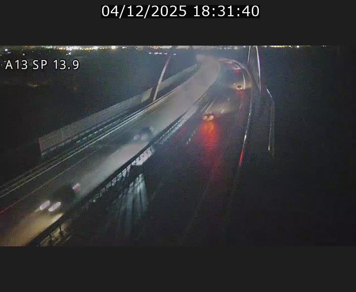Traffic live webcam Luxembourg Kayl - A13 direction Esch-sur-Alzette/Luxembourg-ville - BK 13.9