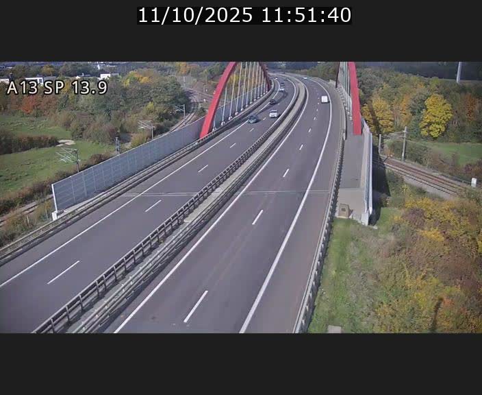 Traffic live webcam Luxembourg Kayl - A13 direction Esch-sur-Alzette/Luxembourg-ville - BK 13.9