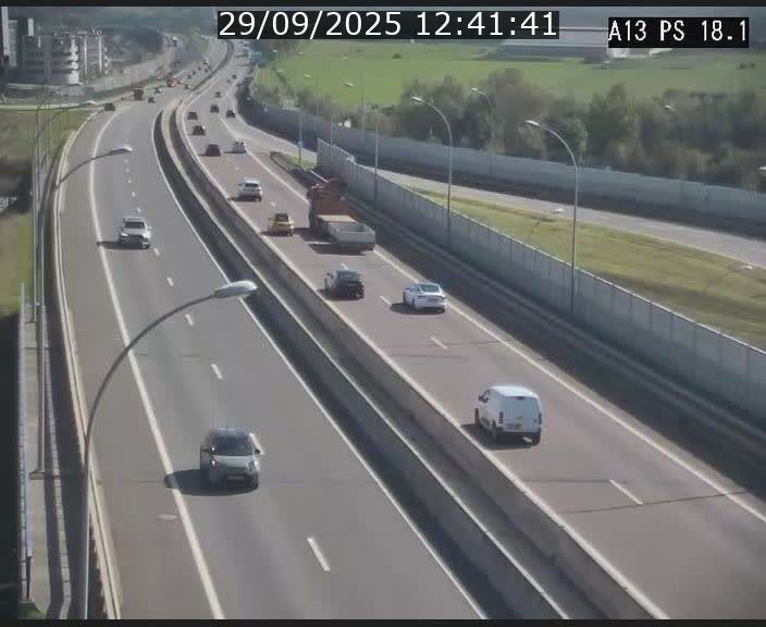 Traffic live webcam Luxembourg Dudelange - A13 direction Croix de Bettembourg - BK 18.1