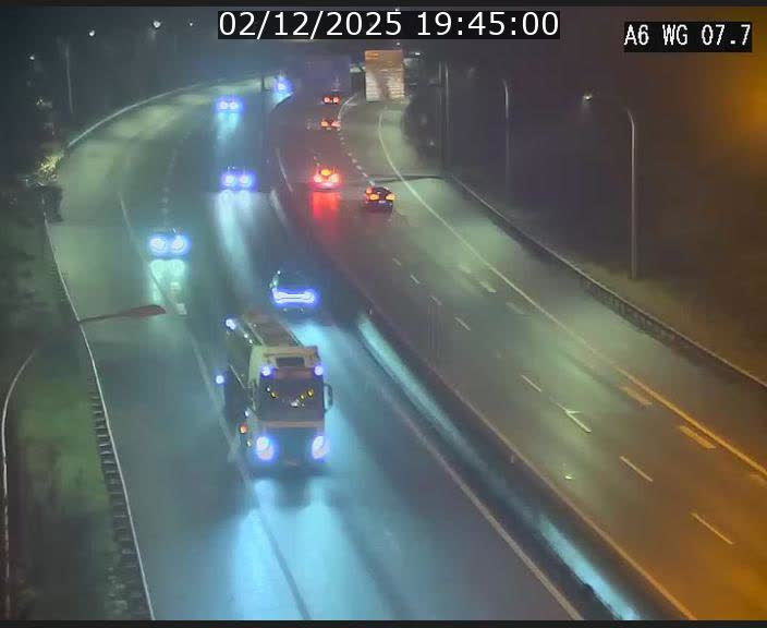 Traffic live webcam Luxembourg - Bridel - A6 - BK 7.7 - direction Belgique