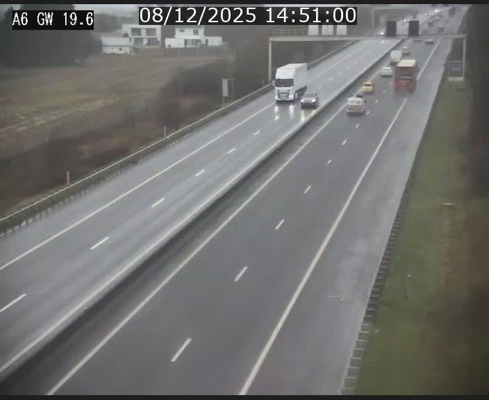 Traffic live webcam Luxembourg - Steinfort - A6 - BK 19.6 - direction Belgique