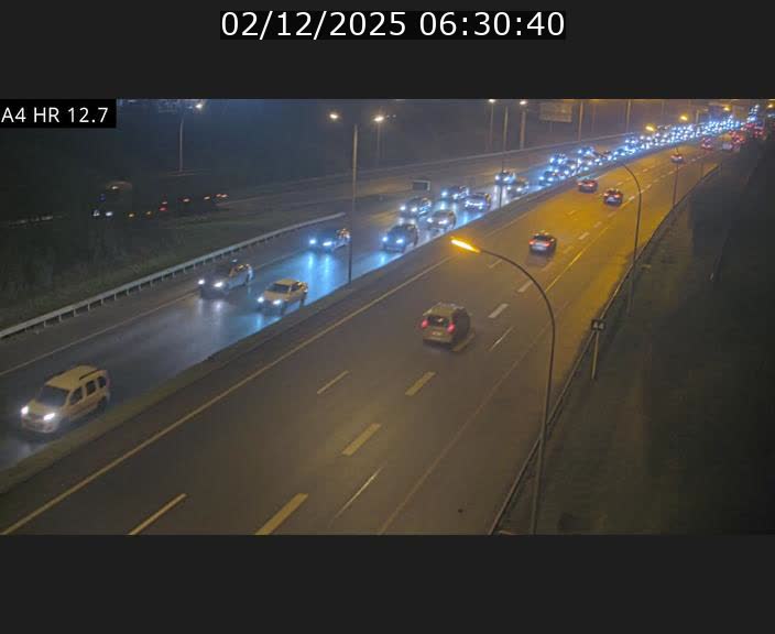 Traffic live webcam Luxembourg Esch sur Alzette - A4 - BK 12.7 - direction Esch-Belval