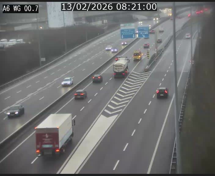 Traffic live webcam Luxembourg Croix de Cessange - A6 - BK 0.7 - direction A3 France