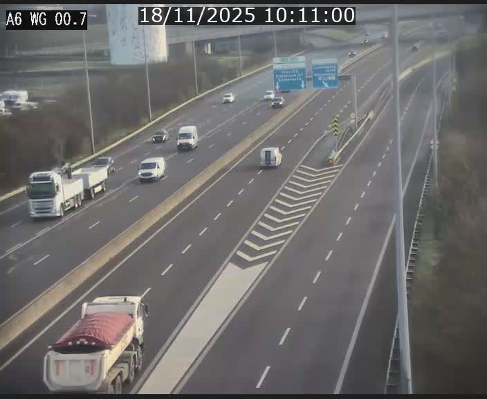 Traffic live webcam Luxembourg Croix de Cessange - A6 - BK 0.7 - direction A3 France