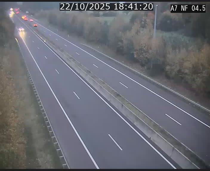 Caméra autoroute Luxembourg A7 - Passage à gibier Rëngelbour - direction Tunnel Grouft