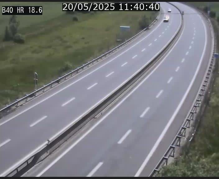 Webcam sur la route de liaison entre Micheville et Esch-Belval à la frontière entre le Luxembourg et la France. Vue orientée vers la Lorraine.