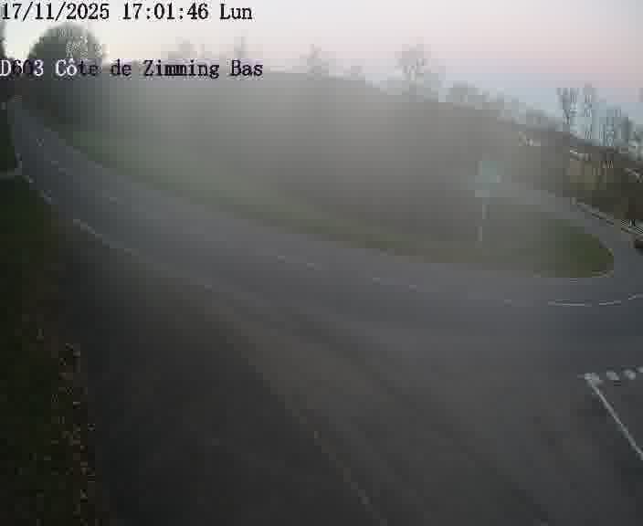 Webcam sur la D603 située dans la Côté de Zimming-bas, dans le virage en demi-tour, à la jonction avec la D74