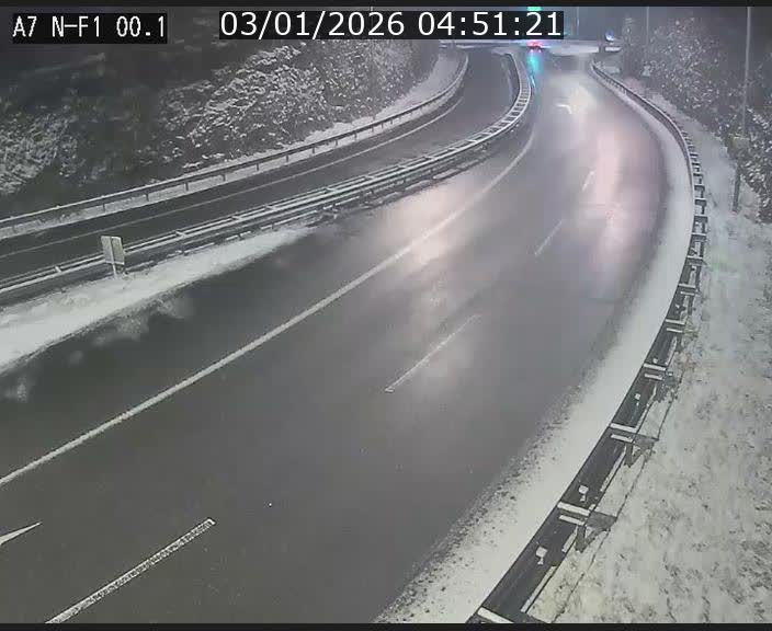 Webcam autoroute Luxembourg A7 située dans la sortie 1 Waldhof, vers la N11, avant le Tunnel Stafelter