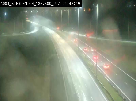 Webcam E411 à Sterpenich en Belgique près de la frontière du Luxembourg. Vue orientée vers Bruxelles