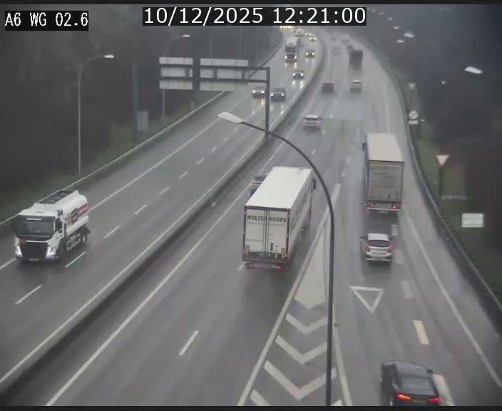Traffic live webcam Luxembourg Croix de Cessange - A6 - BK 2.6 - direction France/Allemagne