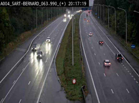 Webcam sur l'E411 à hauteur de la jonction avec la N4 à la sortie de Namur. Vue orientée vers Luxembourg