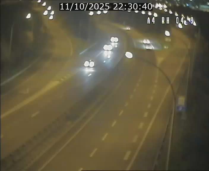 Traffic live webcam Luxembourg Leudelange - A4 - BK 4.9 - direction Luxembourg