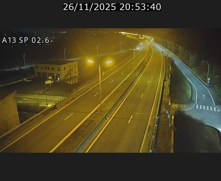 Traffic live webcam Luxembourg Sanem - A13 direction Pétange - BK 2.6