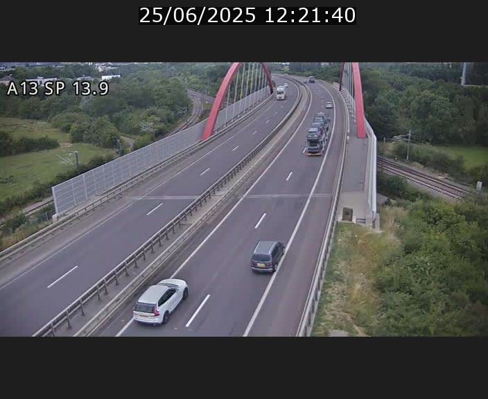 Traffic live webcam Luxembourg Kayl - A13 direction Esch-sur-Alzette/Luxembourg-ville - BK 13.9