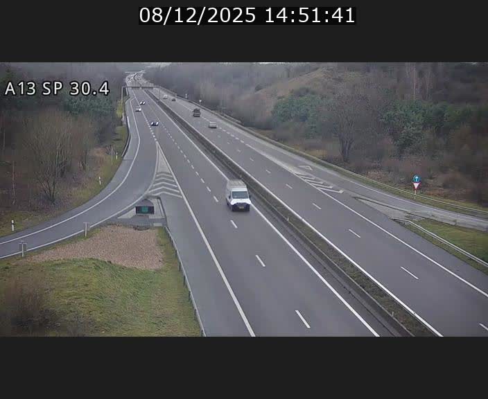 Traffic live webcam Luxembourg Altwies - A13 direction Luxembourg-ville - BK 30.4