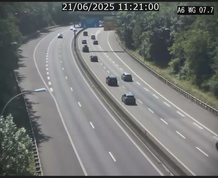 Traffic live webcam Luxembourg - Bridel - A6 - BK 7.7 - direction Belgique