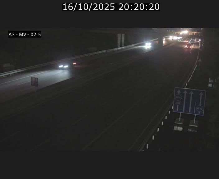 Webcam autoroute A3 au Luxembourg à proximité de la Croix de Gasperich. Vue orientée vers Luxembourg