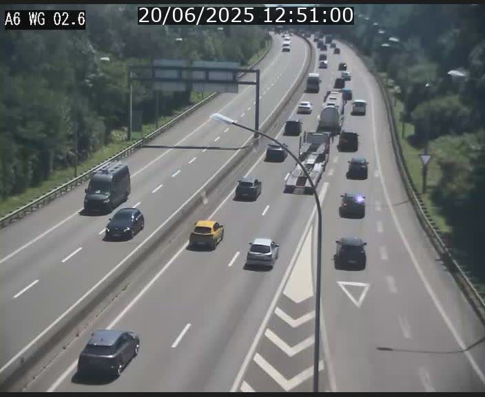 Traffic live webcam Luxembourg Croix de Cessange - A6 - BK 2.6 - direction France/Allemagne