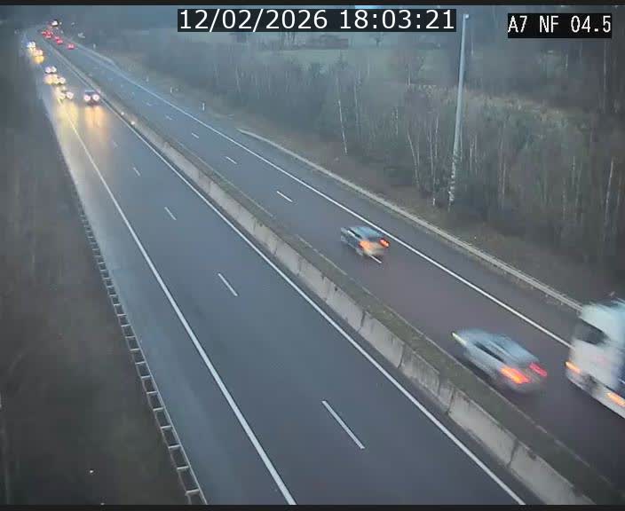 Caméra autoroute Luxembourg A7 - Passage à gibier Rëngelbour - direction Tunnel Grouft