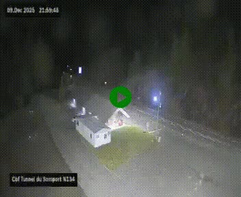 Webcam à l'entrée du tunnel du Somport, côté français, sur la N134, dans les Pyrénées, en direction de l'Espagne, à 1116 mètres d'altitude