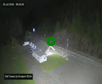 Webcam à l'entrée du tunnel du Somport, côté français, sur la N134, dans les Pyrénées, en direction de l'Espagne, à 1116 mètres d'altitude