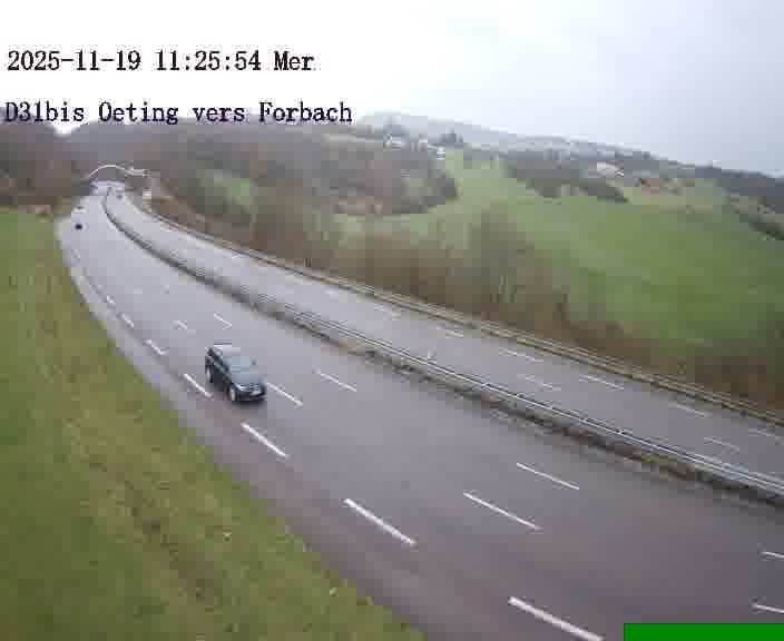 Caméra routière située sur D31bis (France) à Oeting, orientée vers Forbach, surveillant en continu la circulation locale et régionale.