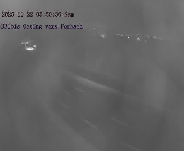 Caméra routière située sur D31bis (France) à Oeting, orientée vers Forbach, surveillant en continu la circulation locale et régionale.