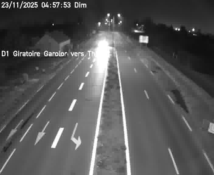 Webcam de surveillance sur D1 (France) à Ennery, cadrée vers Thionville, proposant une information routière utile aux déplacements quotidiens.