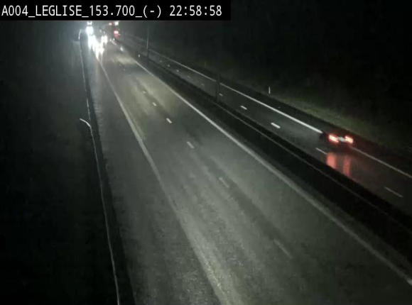 Webcam autoroute A4 (E411-E25) à Léglise, avant la jonction avec la N40. Vue orientée vers Bruxelles