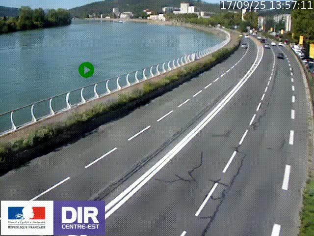 Webcam sur le quai Parjot à Vienne, aux Portes de Lyon, sur la Nationale 7, à la jonction avec le boulevard du Rhône-nord (D1407), caméra orientée vers Lyon