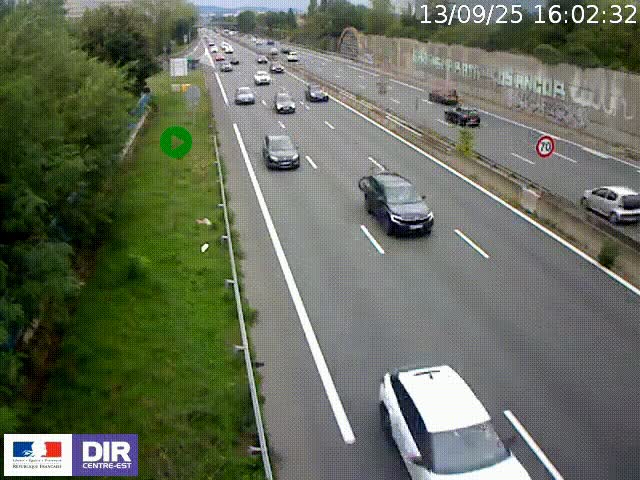 Webcam à Bron sur l'A43 à la jonction avec le boulevard périphérique de Lyon (D383). Vue orientée vers Lyon