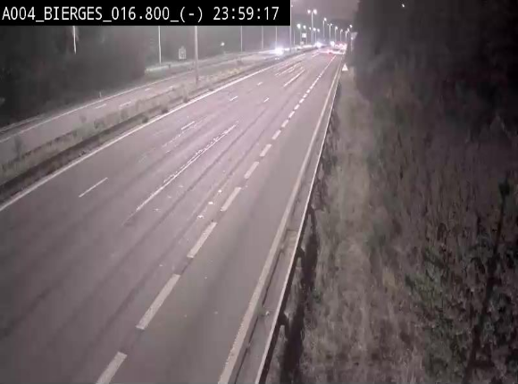 Webcam E411(A4) à Wavre, à hauteur de la sortie 5 Bierges. Vue orientée vers Bruxelles