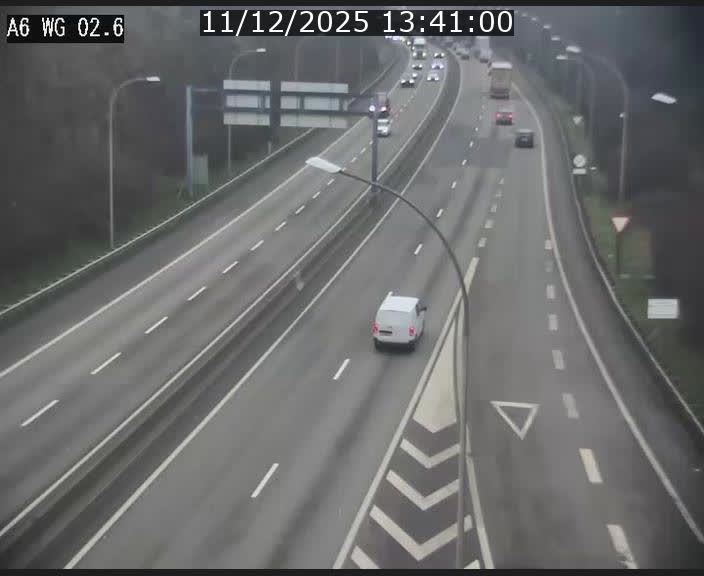 Traffic live webcam Luxembourg Croix de Cessange - A6 - BK 2.6 - direction France/Allemagne