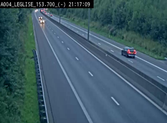 Webcam autoroute A4 (E411-E25) à Léglise, avant la jonction avec la N40. Vue orientée vers Bruxelles