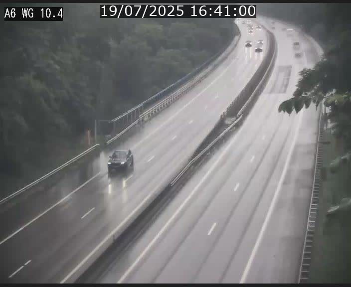 Traffic live webcam Luxembourg Mamer - A6 - BK 10.4 - direction Luxembourg/France/Allemagne