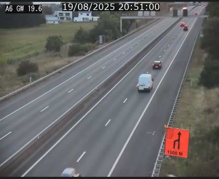 Traffic live webcam Luxembourg - Steinfort - A6 - BK 19.6 - direction Belgique