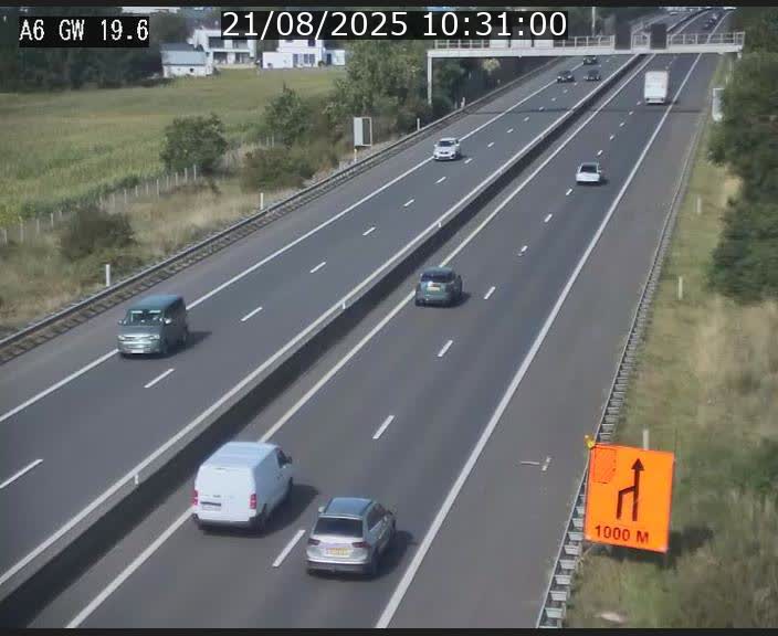 Traffic live webcam Luxembourg - Steinfort - A6 - BK 19.6 - direction Belgique