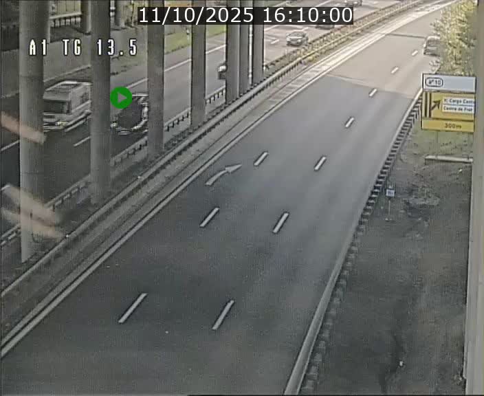 Traffic live webcam Luxembourg Senningen - A1 direction Luxembourg - BK 13.5
