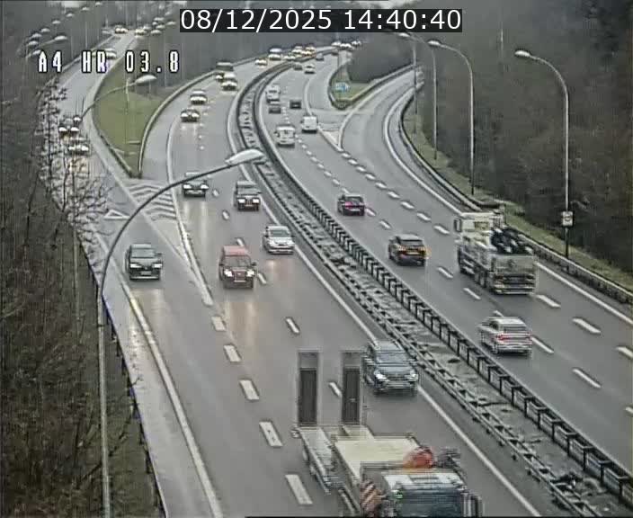 Webcam traffic A4 Luxembourg - BK 3.8 - Leudelange (direction Esch sur Alzette)