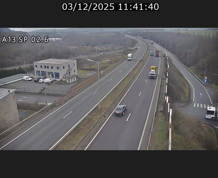 Traffic live webcam Luxembourg Sanem - A13 direction Pétange - BK 2.6