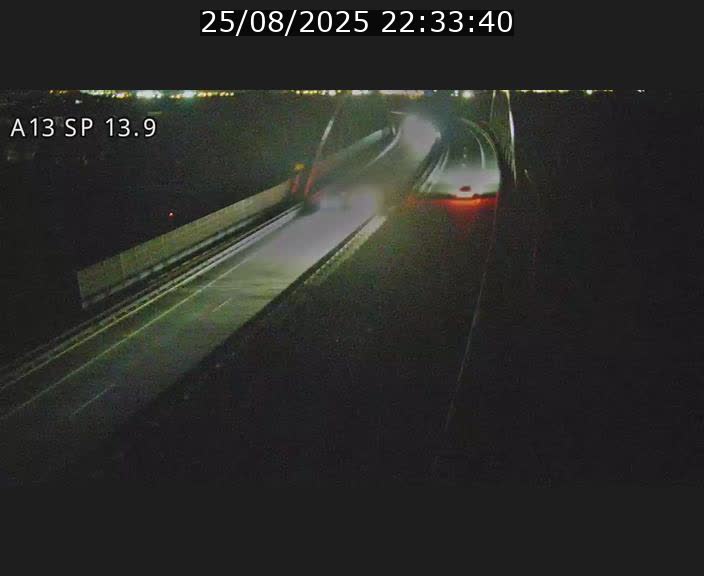 Traffic live webcam Luxembourg Kayl - A13 direction Esch-sur-Alzette/Luxembourg-ville - BK 13.9