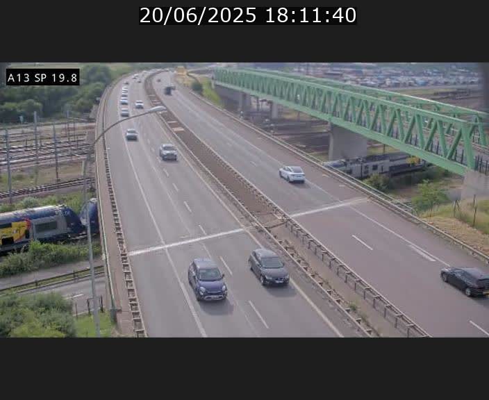 Traffic live webcam Luxembourg Croix de Bettembourg - A13 direction Esch-sur-Alzette - BK 19.8
