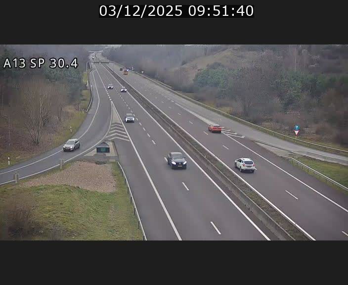 Traffic live webcam Luxembourg Altwies - A13 direction Luxembourg-ville - BK 30.4