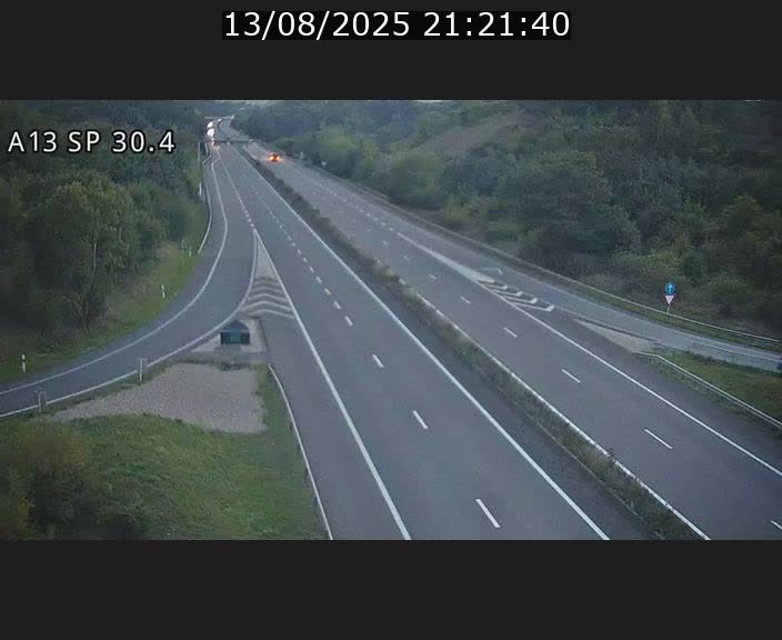 Traffic live webcam Luxembourg Altwies - A13 direction Luxembourg-ville - BK 30.4