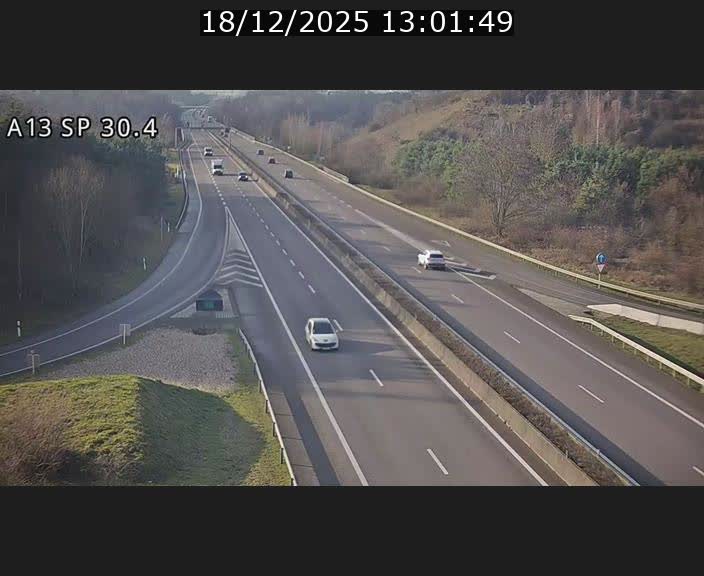 Traffic live webcam Luxembourg Altwies - A13 direction Luxembourg-ville - BK 30.4